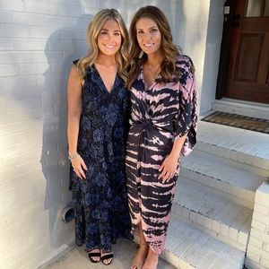 Molinetto Navy Blue Lace Ruffled Tiered Sleeveless Maxi Dress